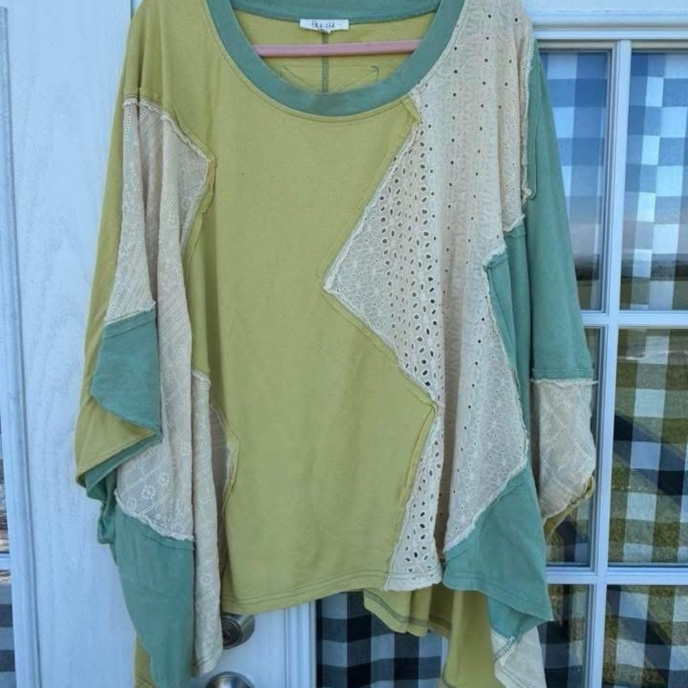 Oli & Hali Colorful Patchwork Top Very Oversized